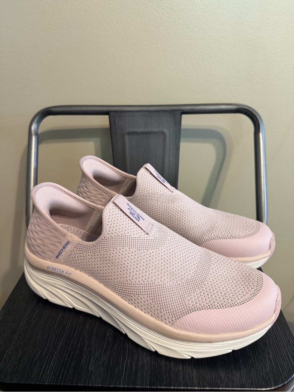 Skechers Slip-ins D’Lux Walker Mauve Walking Shoes Size 9